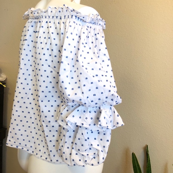 Olivia Culpo x Le Tote || Off Shoulder Ruffle Top - Picture 6 of 9